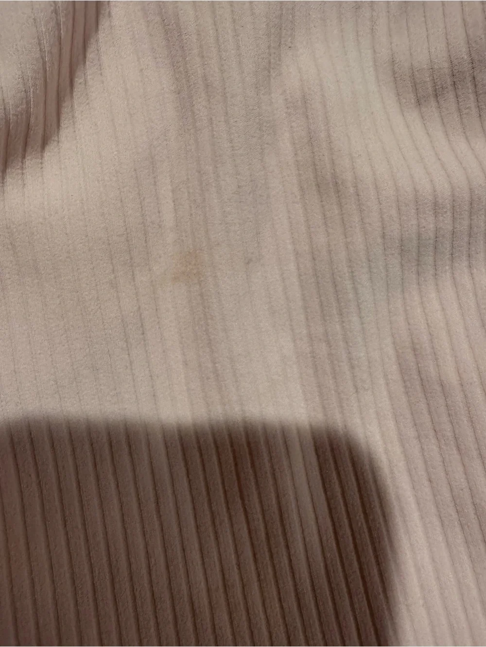 Lululemon Ribbed V-Neck Long Sleeve Crop Top - Light Pink padded